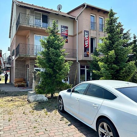 Velvet Motel Hegyeshalom Dış mekan fotoğraf