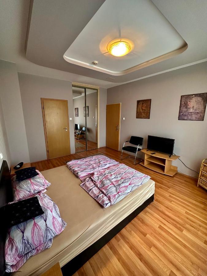 Velvet Motel Hegyeshalom Dış mekan fotoğraf