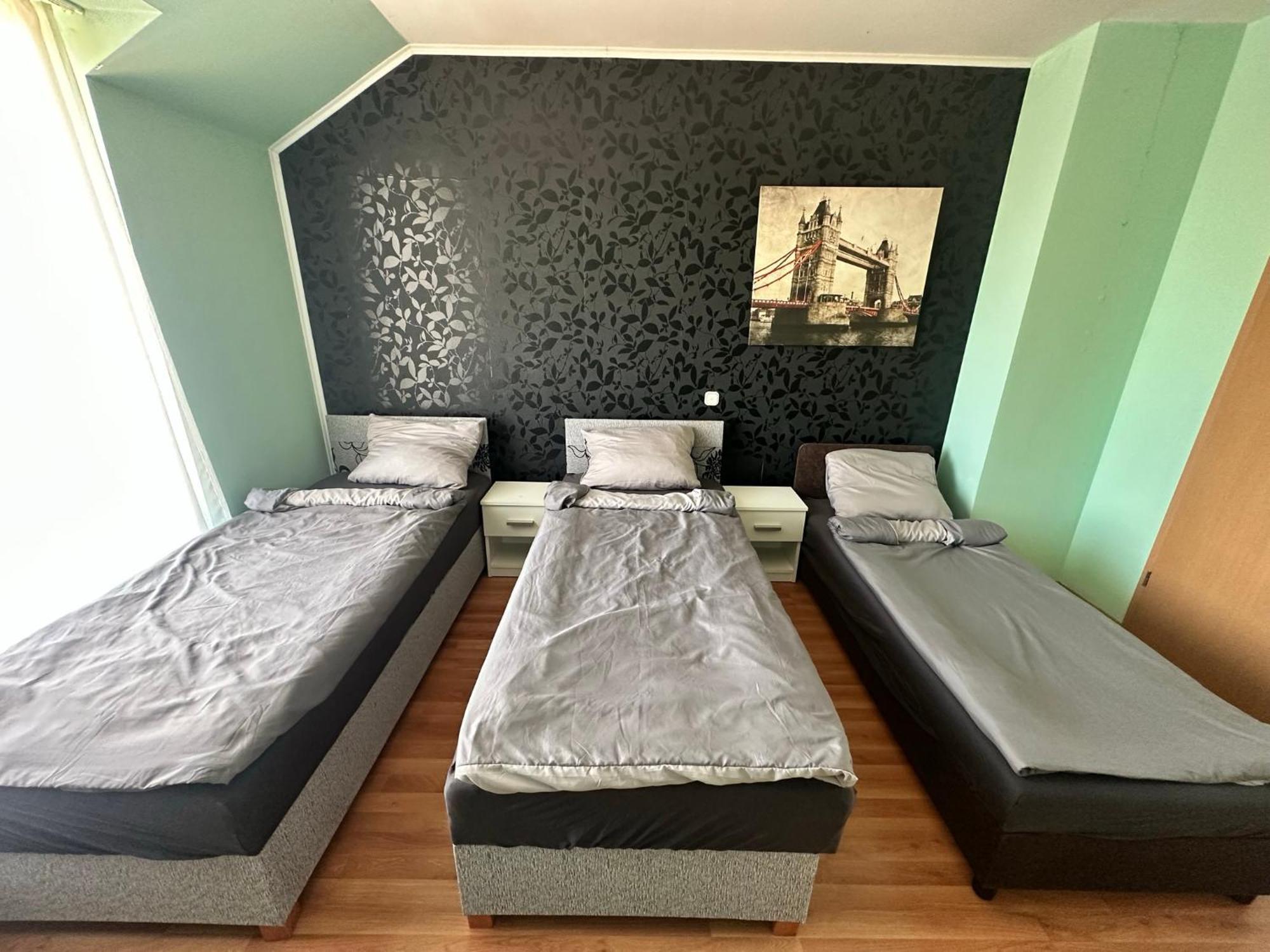 Velvet Motel Hegyeshalom Dış mekan fotoğraf