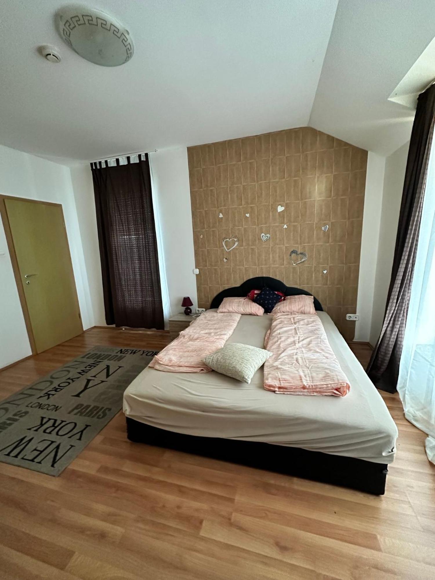 Velvet Motel Hegyeshalom Dış mekan fotoğraf